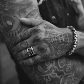 Anello a pugnale Chrome Hearts