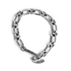 Bracciale a catena con logo inciso