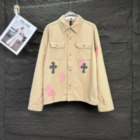 Giacca Chrome Hearts con croci rosa e nere