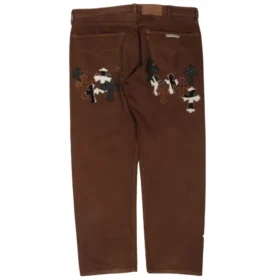 Jeans Chrome Hearts Levi’s con patch croce multipla