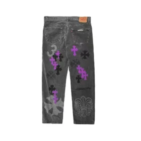 Jeans Levi’s con Cross Patch Chrome Hearts in esclusiva online