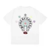 Maglietta Chrome Hearts con logo multiplo e disegno di labbra Maglietta Chrome Hearts con logo multiplo e disegno di labbra