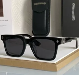 Occhiali neri Chrome Hearts