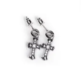 Orecchini a bottone CH Cross Baby Fat con pavé di diamanti